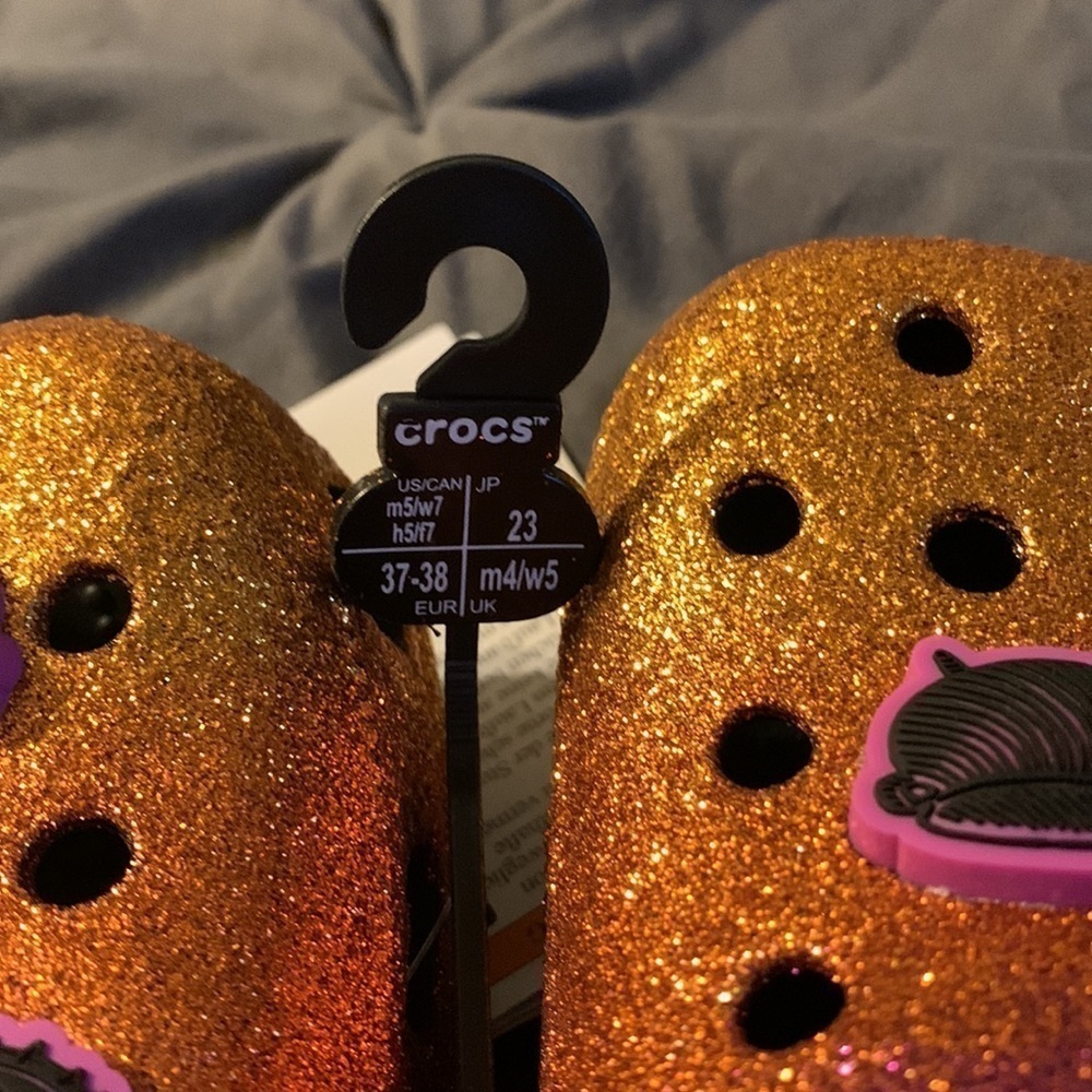 CROCS Classic Disney Hocus Pocus Clog - Picture 10 of 13